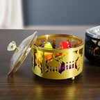 Caja para dulces de metal dorado calado — motivo de mezquita